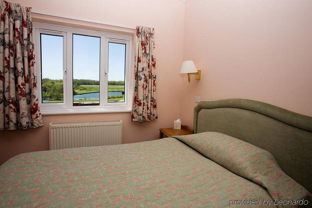 Wayford Bridge Inn Hotel Stalham Pokój zdjęcie